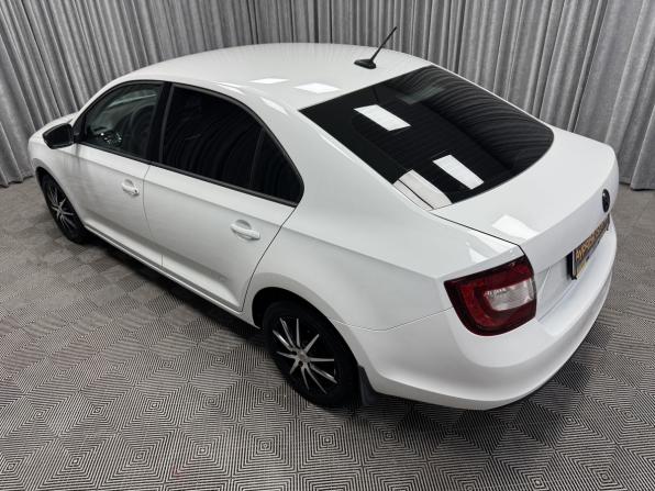 Skoda Rapid I Рестайлинг с пробегом 2018 года, цена 1 120 000 рублей, 170286 км, лифтбек, Автокод Объявления