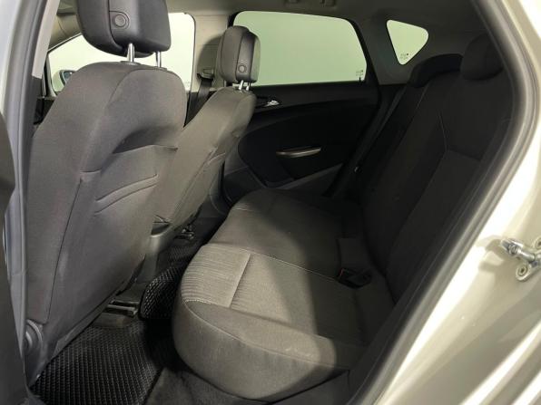 Opel Astra J с пробегом 2011 года, цена 749 000 рублей, 148135 км, хэтчбек, Автокод Объявления