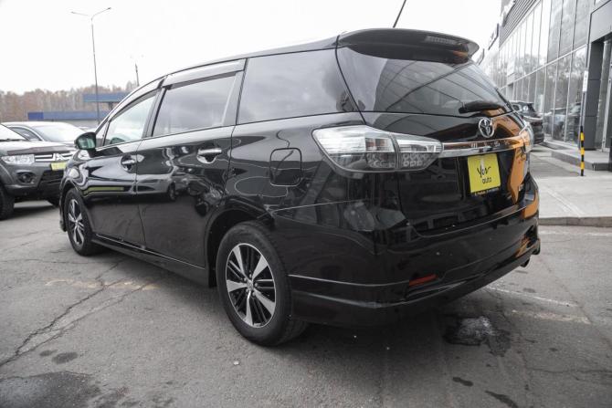 Toyota Wish II Рестайлинг с пробегом 2014 года, цена 1 498 000 рублей, 176000 км, минивэн, Автокод Объявления