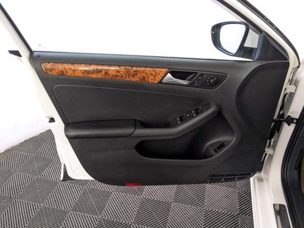 Volkswagen Jetta VI с пробегом 2014 года, цена 1 075 000 рублей, 150000 км, седан, Автокод Объявления
