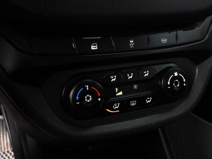 Lada (ВАЗ) Vesta I Минеральные Воды  - изображение 13