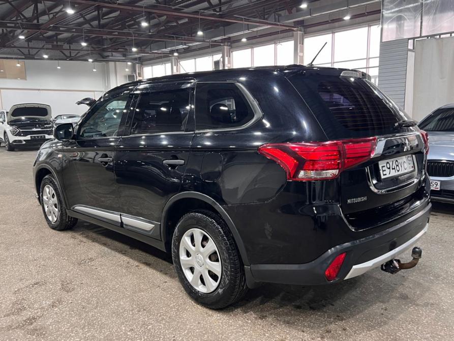 Mitsubishi Outlander III Рестайлинг 2 Пермь  - изображение 4