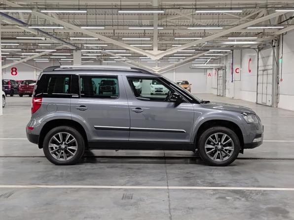 Skoda Yeti I Рестайлинг с пробегом 2017 года, цена 1 367 000 рублей, 123316 км, внедорожник, Автокод Объявления