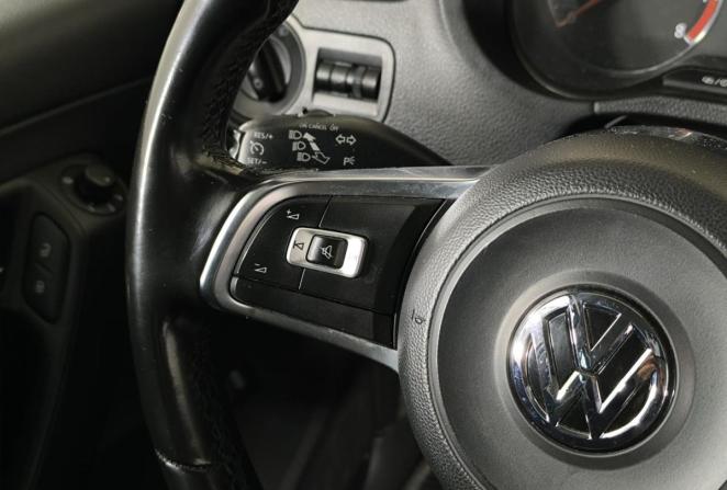 Volkswagen Polo V Рестайлинг с пробегом 2018 года, цена 1 270 000 рублей, 127282 км, седан, Автокод Объявления