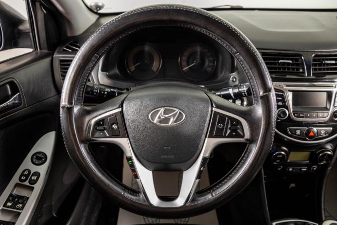 Hyundai Solaris I с пробегом 2011 года, цена 619 000 рублей, 296000 км, седан, Автокод Объявления