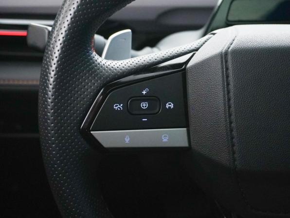 Changan UNI-V I с пробегом 2023 года, цена 2 387 444 рубля, 24814 км, лифтбек, Автокод Объявления