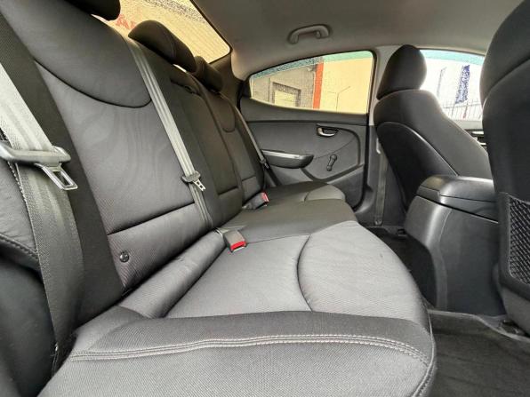 Hyundai Elantra V (MD) Рестайлинг с пробегом 2014 года, цена 1 050 000 рублей, 190000 км, седан, Автокод Объявления