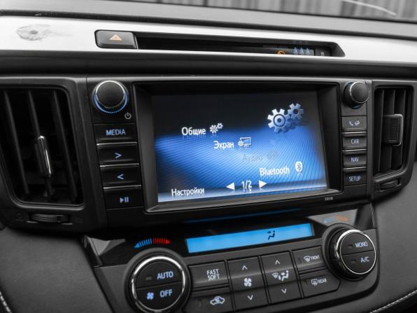 Toyota RAV4 IV (XA40) Рестайлинг с пробегом 2017 года, цена 2 280 000 рублей, 133573 км, внедорожник, Автокод Объявления