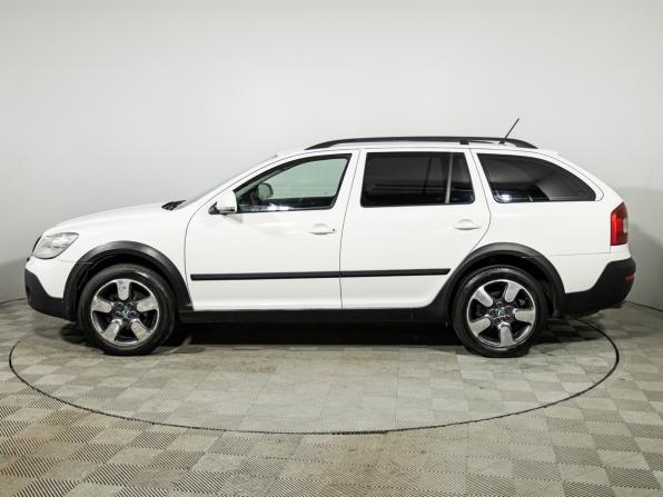 Skoda Octavia II (A5) Рестайлинг с пробегом 2012 года, цена 899 585 рублей, 309831 км, универсал, Автокод Объявления