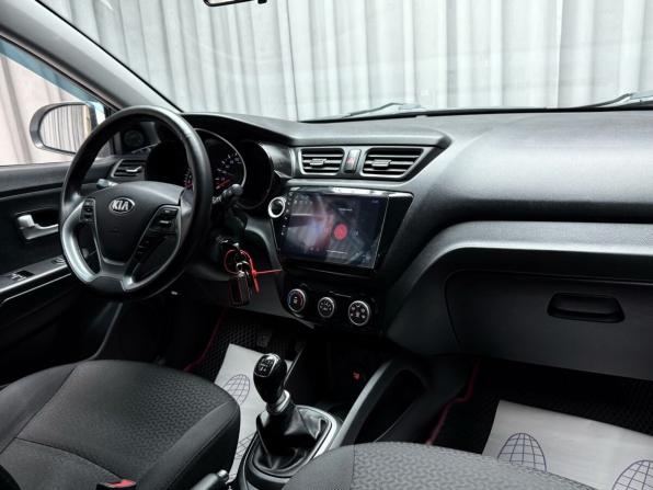 Kia Rio III Рестайлинг с пробегом 2015 года, цена 899 000 рублей, 139602 км, седан, Автокод Объявления