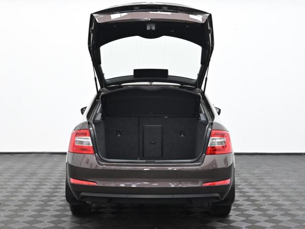 Skoda Octavia III (A7) с пробегом 2016 года, цена 1 249 000 рублей, 107000 км, лифтбек, Автокод Объявления