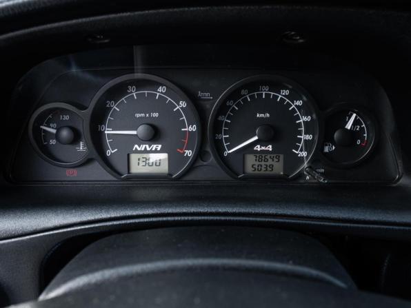 Chevrolet Niva I Рестайлинг с пробегом 2018 года, цена 900 000 рублей, 78649 км, внедорожник, Автокод Объявления