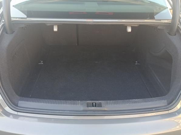 Audi A4 IV (B8) Рестайлинг с пробегом 2014 года, цена 1 299 000 рублей, 171093 км, седан, Автокод Объявления