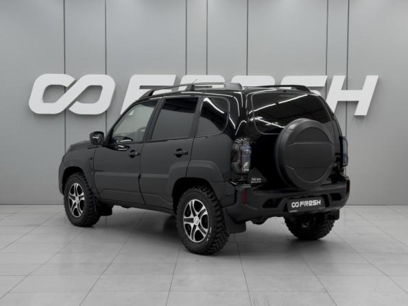 Lada (ВАЗ) Niva Travel I с пробегом 2023 года, цена 990 000 рублей, 53172 км, внедорожник, Автокод Объявления
