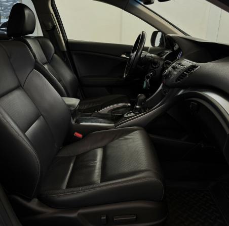 Honda Accord VIII Рестайлинг с пробегом 2011 года, цена 1 590 000 рублей, 117189 км, седан, Автокод Объявления