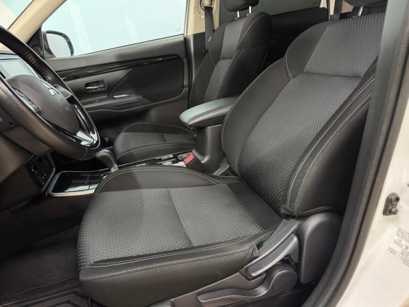 Mitsubishi Outlander III Рестайлинг 3 с пробегом 2020 года, цена 2 395 000 рублей, 130705 км, внедорожник, Автокод Объявления