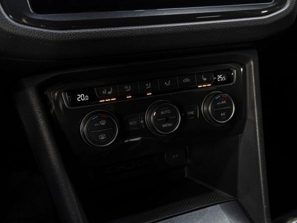 Volkswagen Tiguan II с пробегом 2019 года, цена 2 000 000 рублей, 156711 км, внедорожник, Автокод Объявления