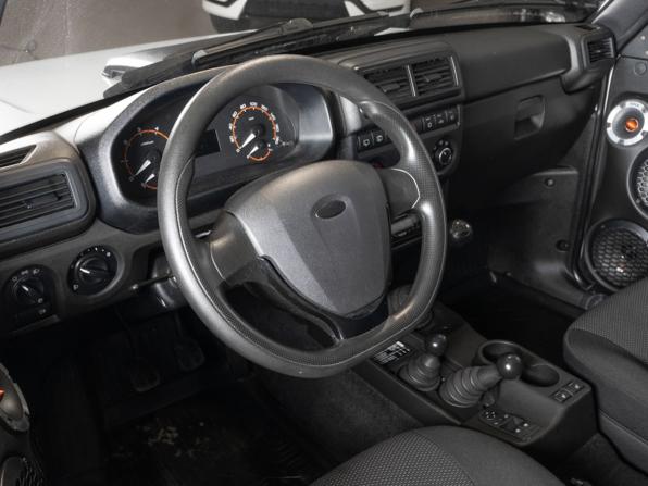 Lada (ВАЗ) Niva Legend с пробегом 2024 года, цена 779 951 рубль, 28500 км, внедорожник, Автокод Объявления