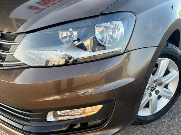 Volkswagen Polo V Рестайлинг с пробегом 2016 года, цена 1 089 000 рублей, 50500 км, седан, Автокод Объявления