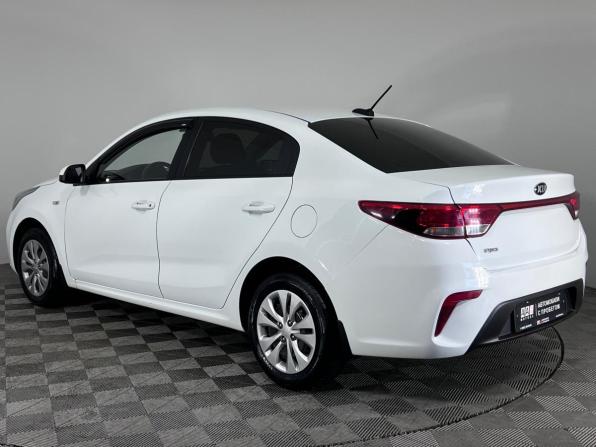Kia Rio IV с пробегом 2018 года, цена 1 497 000 рублей, 54079 км, седан, Автокод Объявления