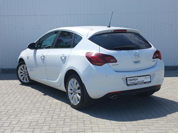 Opel Astra J с пробегом 2012 года, цена 839 000 рублей, 165450 км, хэтчбек, Автокод Объявления