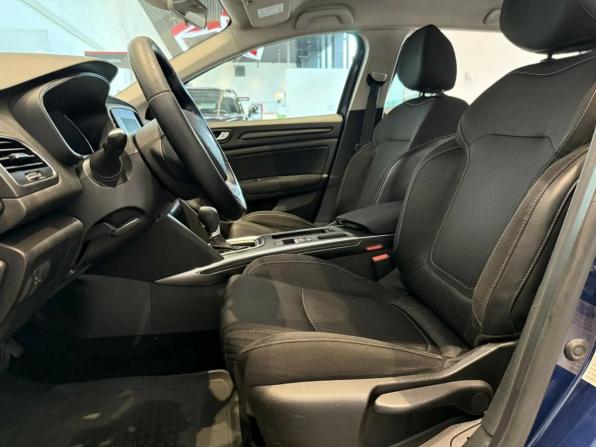 Renault Megane IV с пробегом 2017 года, цена 1 300 000 рублей, 133199 км, универсал, Автокод Объявления