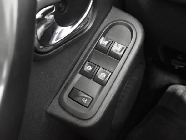 Renault Duster I Рестайлинг с пробегом 2015 года, цена 1 048 100 рублей, 148507 км, внедорожник, Автокод Объявления