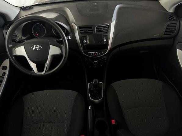 Hyundai Solaris I с пробегом 2012 года, цена 635 000 рублей, 265030 км, седан, Автокод Объявления