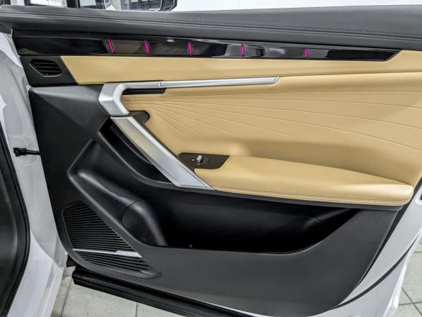 Geely Boyue L I с пробегом 2023 года, цена 2 370 000 рублей, 41973 км, внедорожник, Автокод Объявления