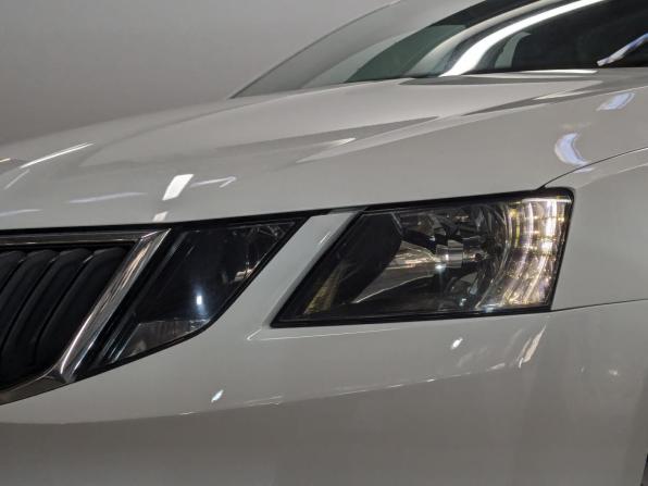 Skoda Octavia III (A7) Рестайлинг с пробегом 2019 года, цена 1 820 000 рублей, 76921 км, лифтбек, Автокод Объявления