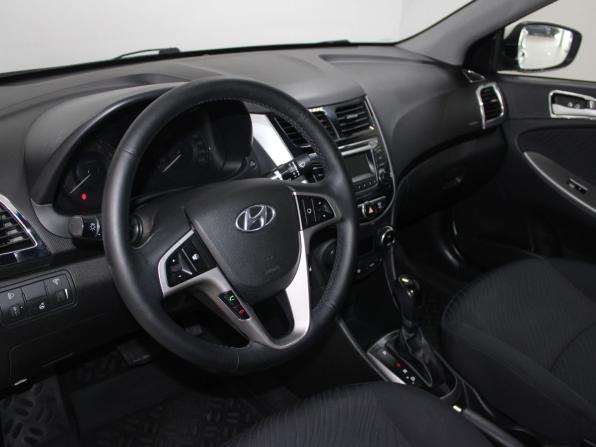 Hyundai Solaris I с пробегом 2014 года, цена 899 900 рублей, 155364 км, седан, Автокод Объявления