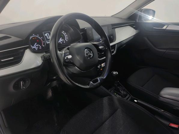Skoda Rapid II с пробегом 2021 года, цена 1 569 000 рублей, 104993 км, лифтбек, Автокод Объявления