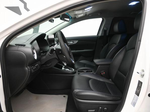 Kia K3 II Рестайлинг с пробегом 2022 года, цена 2 349 000 рублей, 75043 км, седан, Автокод Объявления