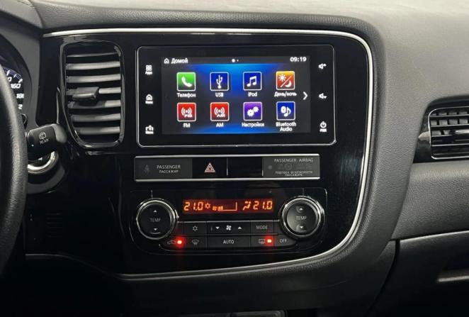 Mitsubishi Outlander III Рестайлинг 3 с пробегом 2019 года, цена 1 990 000 рублей, 117304 км, внедорожник, Автокод Объявления