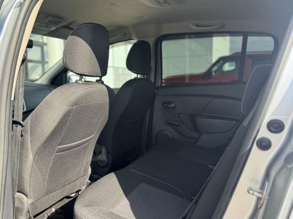 Renault Sandero II Рестайлинг с пробегом 2021 года, цена 1 155 000 рублей, 53855 км, хэтчбек, Автокод Объявления