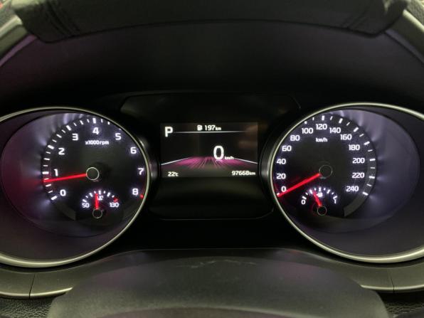 Kia Ceed III Рестайлинг с пробегом 2022 года, цена 2 080 000 рублей, 97666 км, универсал, Автокод Объявления