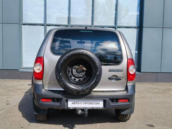 Chevrolet Niva I Рестайлинг с пробегом 2017 года, цена 730 000 рублей, 92300 км, внедорожник, Автокод Объявления
