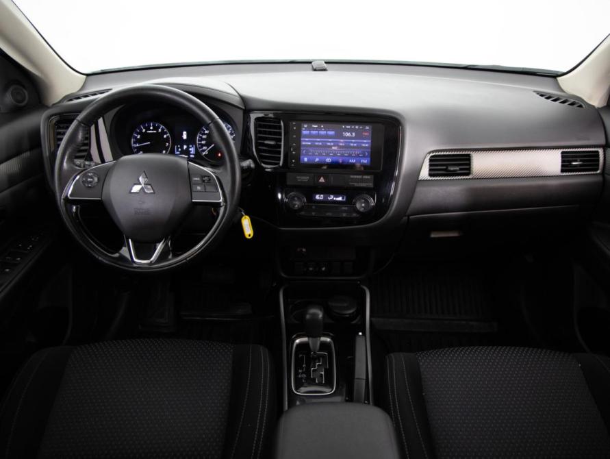 Mitsubishi Outlander III Рестайлинг 2 Санкт-Петербург  - изображение 10