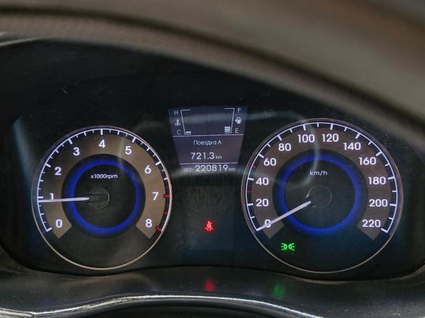 Hyundai Solaris I с пробегом 2014 года, цена 569 000 рублей, 220819 км, седан, Автокод Объявления