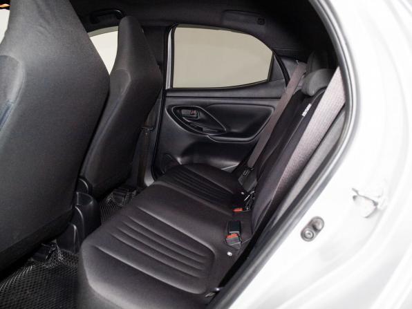 Toyota Yaris IV с пробегом 2020 года, цена 1 079 500 рублей, 27715 км, хэтчбек, Автокод Объявления