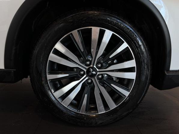 Mitsubishi Outlander III Рестайлинг 3 с пробегом 2021 года, цена 3 240 000 рублей, 51286 км, внедорожник, Автокод Объявления