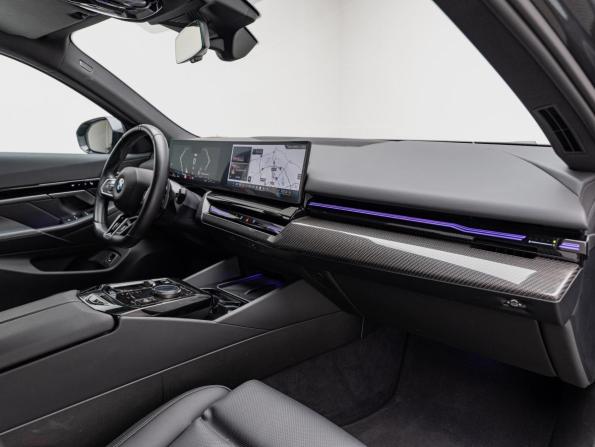 BMW 5 серии VIII (G60/G61/G68) с пробегом 2023 года, цена 7 800 000 рублей, 37655 км, седан, Автокод Объявления