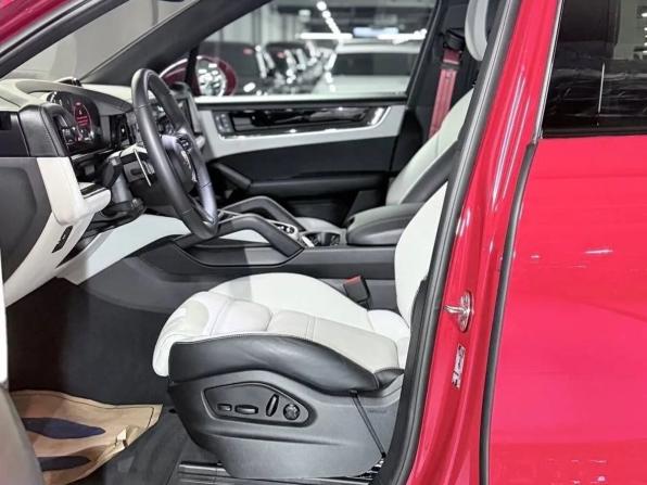 Porsche Cayenne III Рестайлинг с пробегом 2024 года, цена 14 990 000 рублей, 5450 км, внедорожник, Автокод Объявления