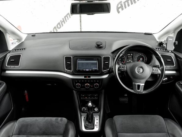 Volkswagen Sharan II с пробегом 2012 года, цена 1 380 000 рублей, 112112 км, минивэн, Автокод Объявления