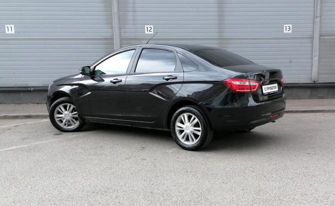 Lada (ВАЗ) Vesta I с пробегом 2018 года, цена 799 000 рублей, 111755 км, седан, Автокод Объявления