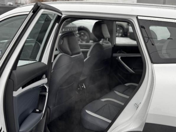 Новый Geely Atlas II 2026 года, цена 4 119 990 рублей, внедорожник, Автокод Объявления