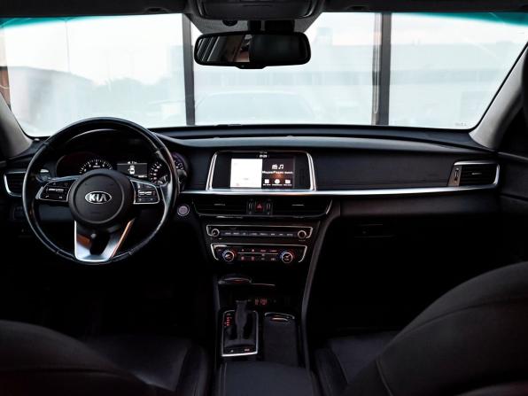 Kia Optima IV с пробегом 2018 года, цена 1 727 000 рублей, 160000 км, седан, Автокод Объявления