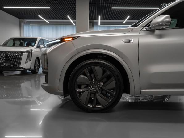 Li Auto (Lixiang) L9 I с пробегом 2023 года, цена 6 490 000 рублей, 38020 км, внедорожник, Автокод Объявления