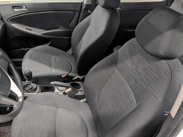 Hyundai Solaris I Рестайлинг с пробегом 2015 года, цена 950 000 рублей, 80350 км, хэтчбек, Автокод Объявления