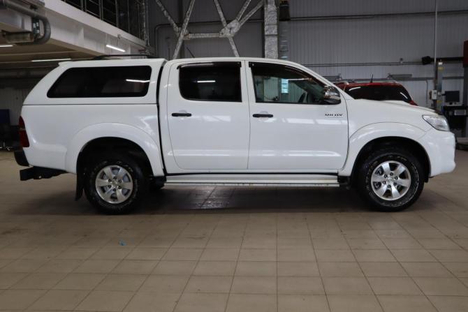 Toyota Hilux VII Рестайлинг с пробегом 2012 года, цена 1 819 990 рублей, 175052 км, пикап, Автокод Объявления
